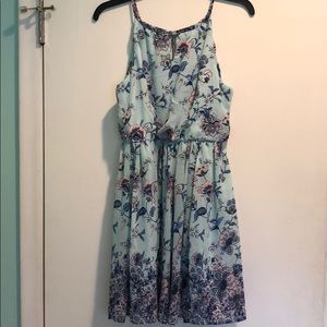 Women’s Blue Flower Dress Medium Great Condition